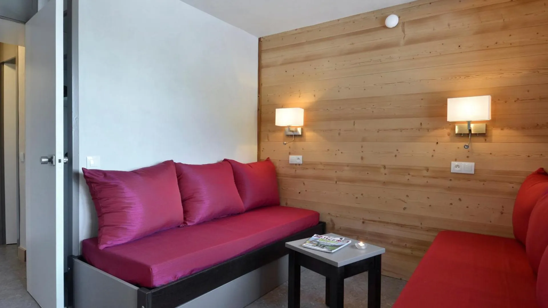 Studio Divisible Renove Au Pied Des Pistes Avec Balcon Et Animaux Admis - Fr-1-181-1996 La Plagne-Tarentaise France